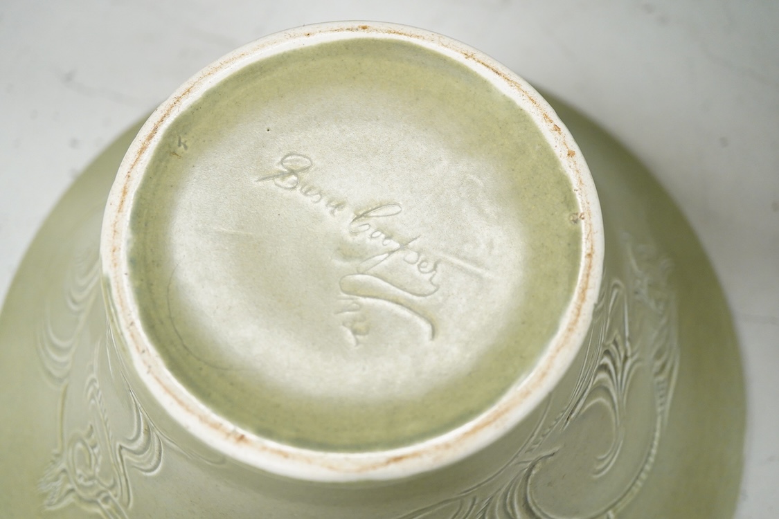 A Susie Cooper incised jug, 22cm high and similar bowl, each incised with animals (2)